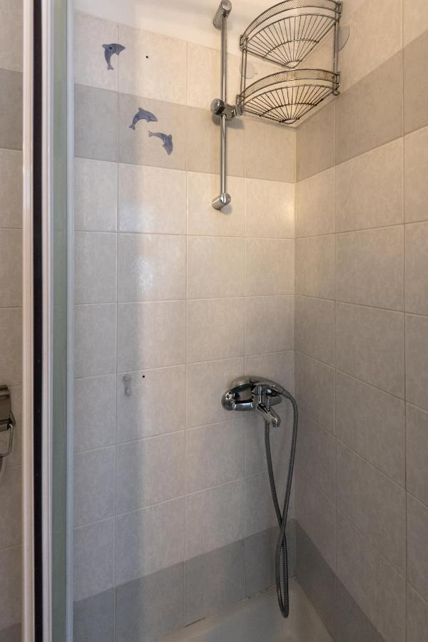 Penthouse Under Acropolis Hill Apartment Athens Ngoại thất bức ảnh